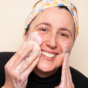 Detergente Viso Solido Antietà Riparatore