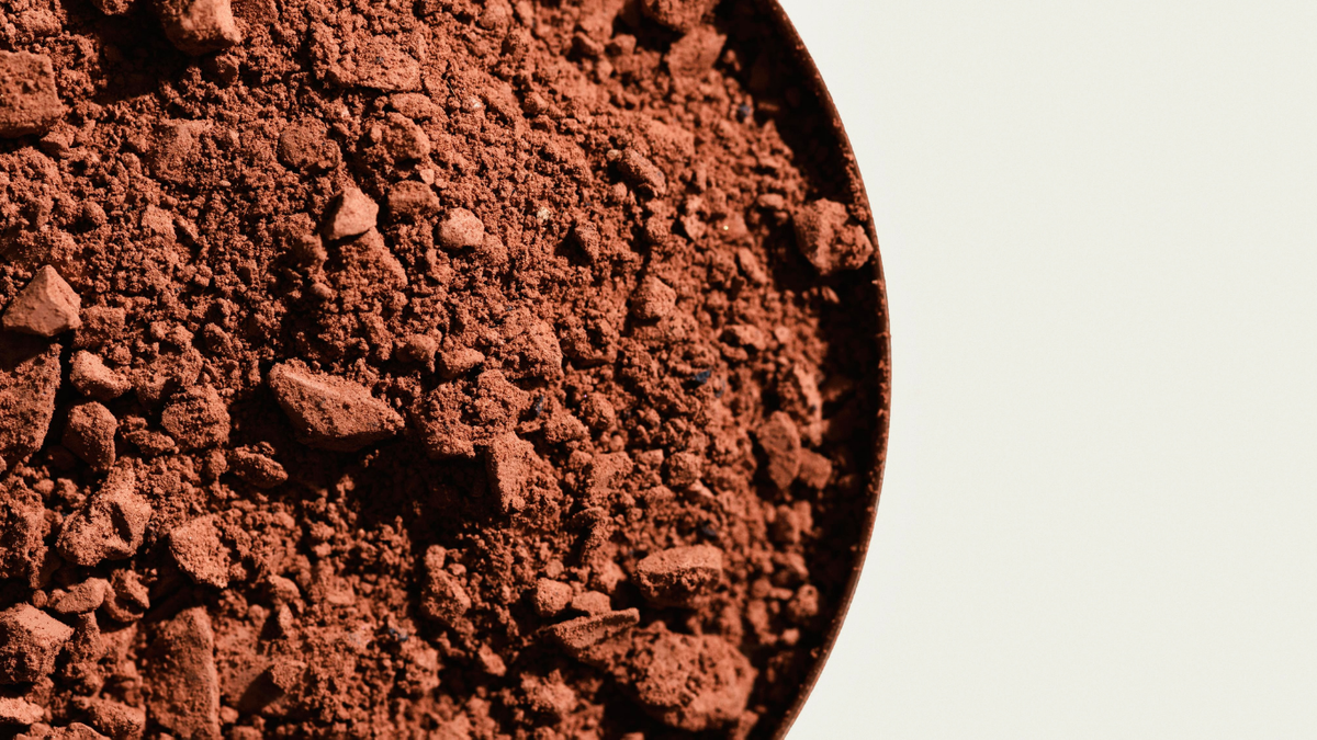Argilla nella skincare: l’ingrediente dalla Terra che purifica e rimineralizza
